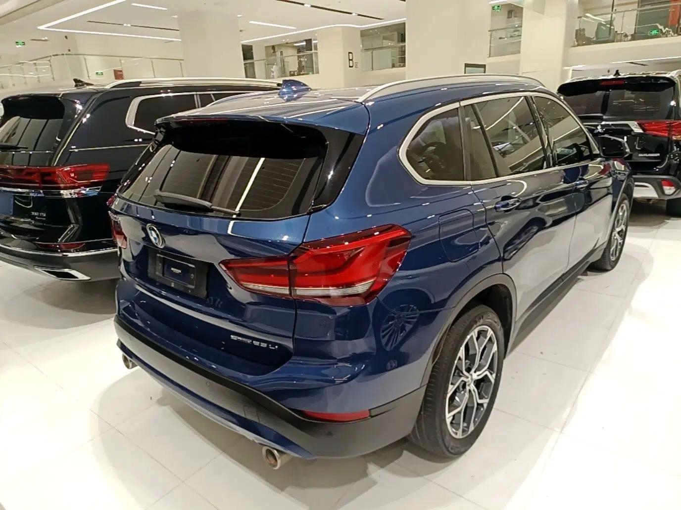 BMW X1 2021 sDrive25Li Leading Model — миниатюра 6