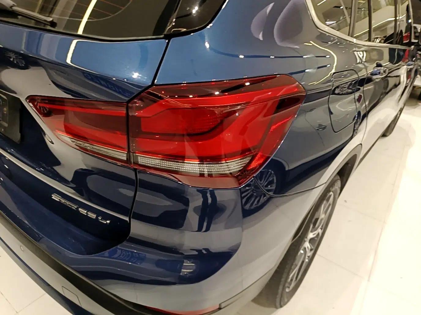 BMW X1 2021 sDrive25Li Leading Model — миниатюра 9