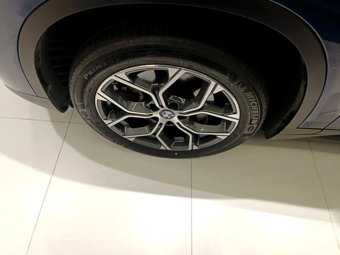 BMW X1 2021 sDrive25Li Leading Model — миниатюра 10