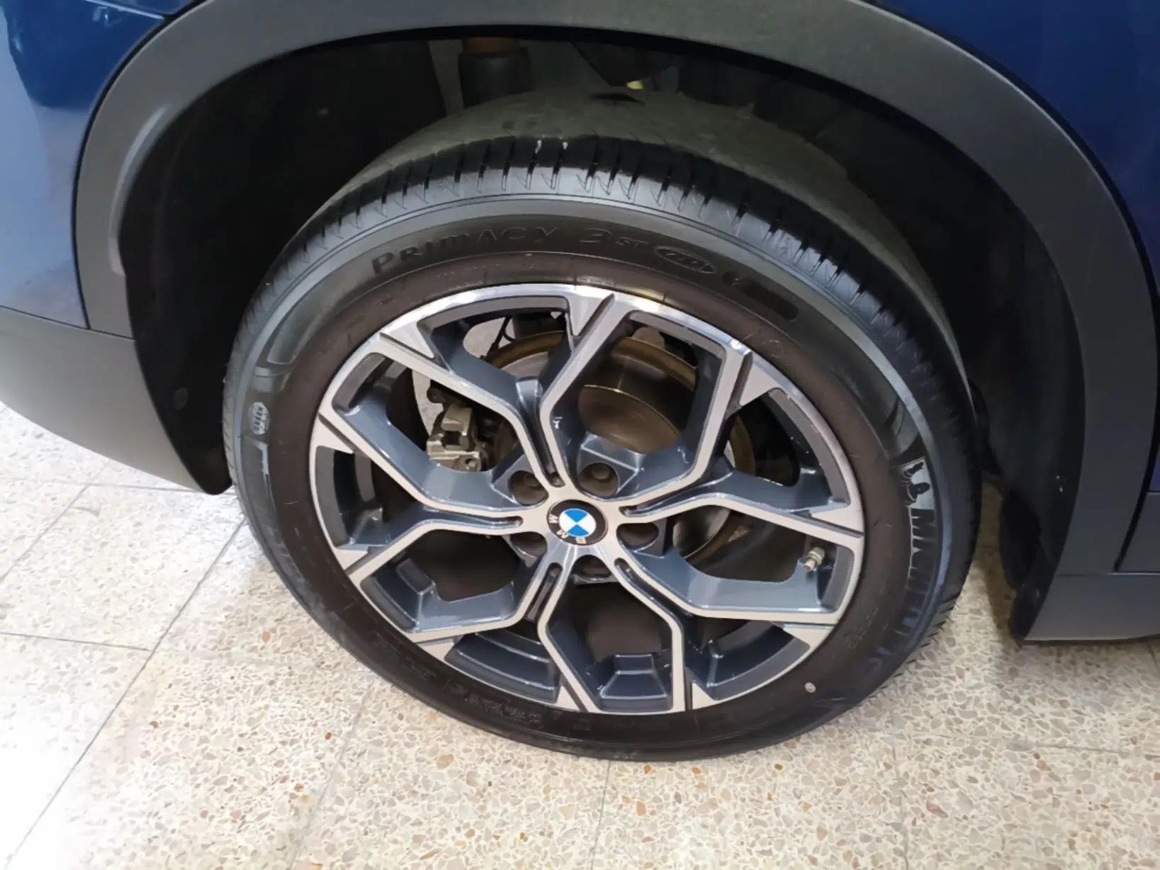 BMW X1 2022 sDrive25Li Leading Model — миниатюра 11