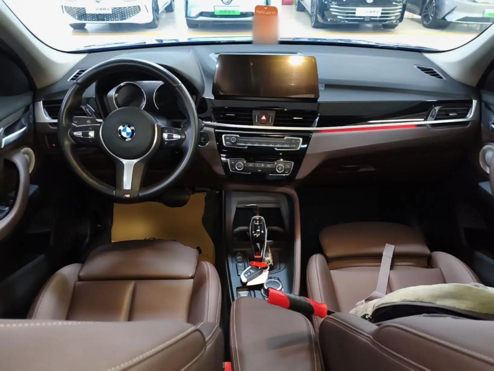 BMW X1 2022 sDrive25Li Leading Model — миниатюра 12