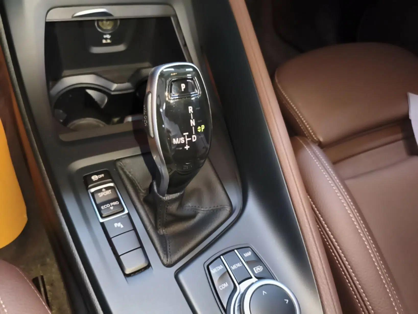 BMW X1 2022 sDrive25Li Leading Model — миниатюра 16