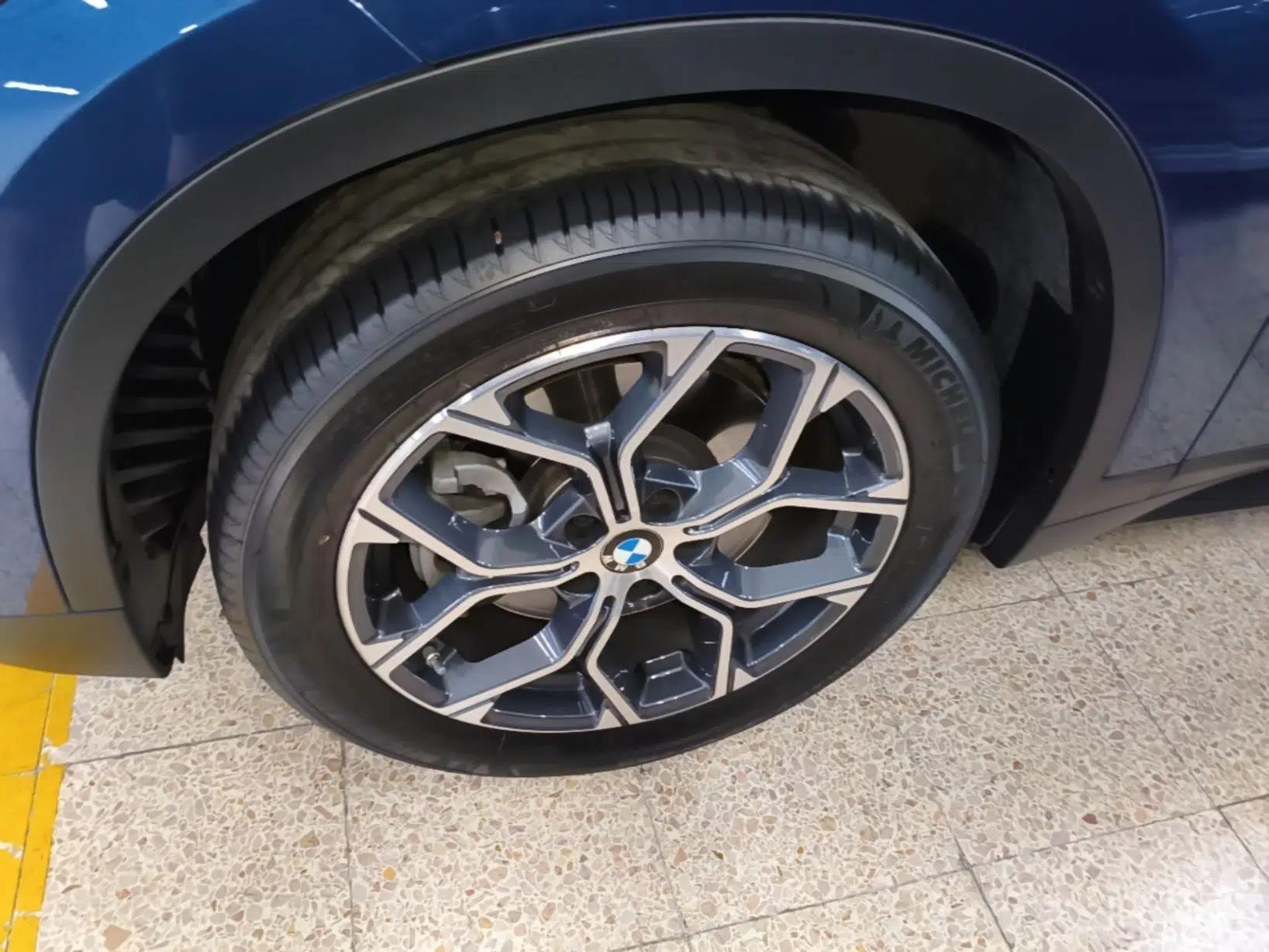 BMW X1 2022 sDrive25Li Leading Model — миниатюра 10
