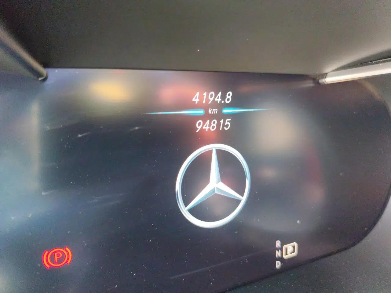 Mercedes-Benz GLC Coupe AMG 2022 AMG GLC 43 4MATIC Coupe SUV — миниатюра 12
