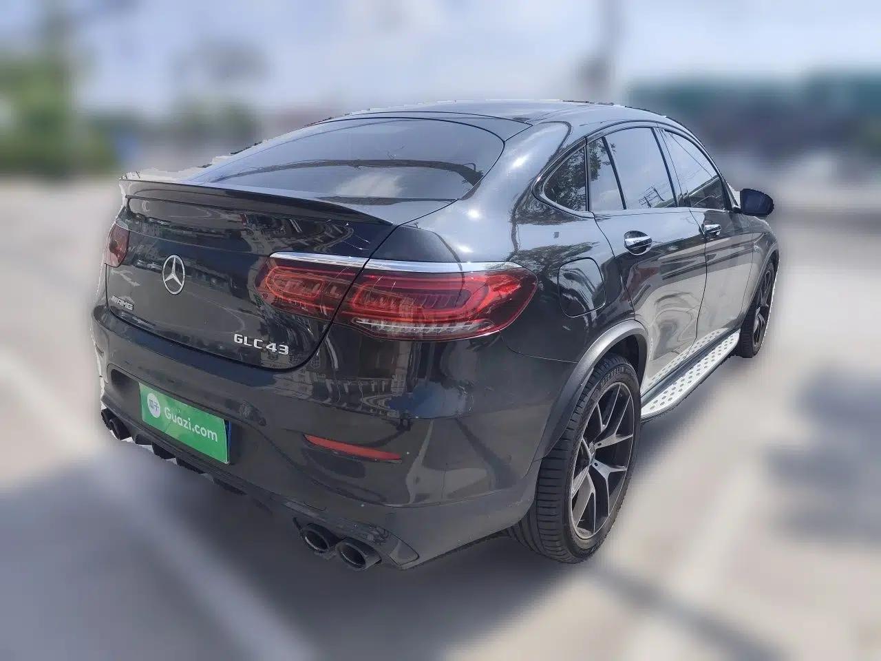 Mercedes-Benz GLC Coupe AMG 2022 AMG GLC 43 4MATIC Coupe SUV — миниатюра 6