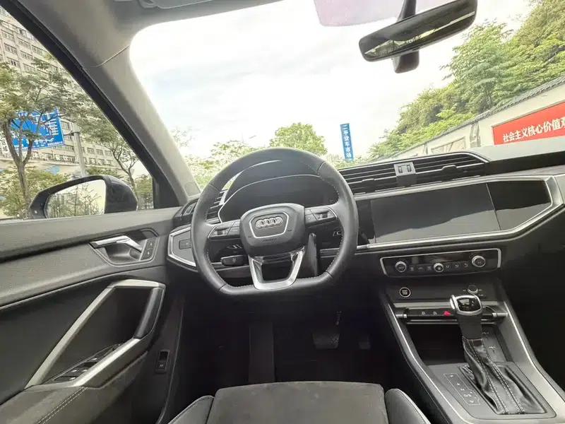 Audi Q3 2022 35 TFSI Fashion Dynamic Edition — миниатюра 11