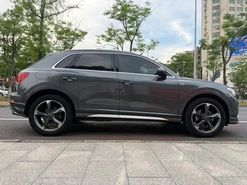 Audi Q3 2022 35 TFSI Fashion Dynamic Edition — миниатюра 8