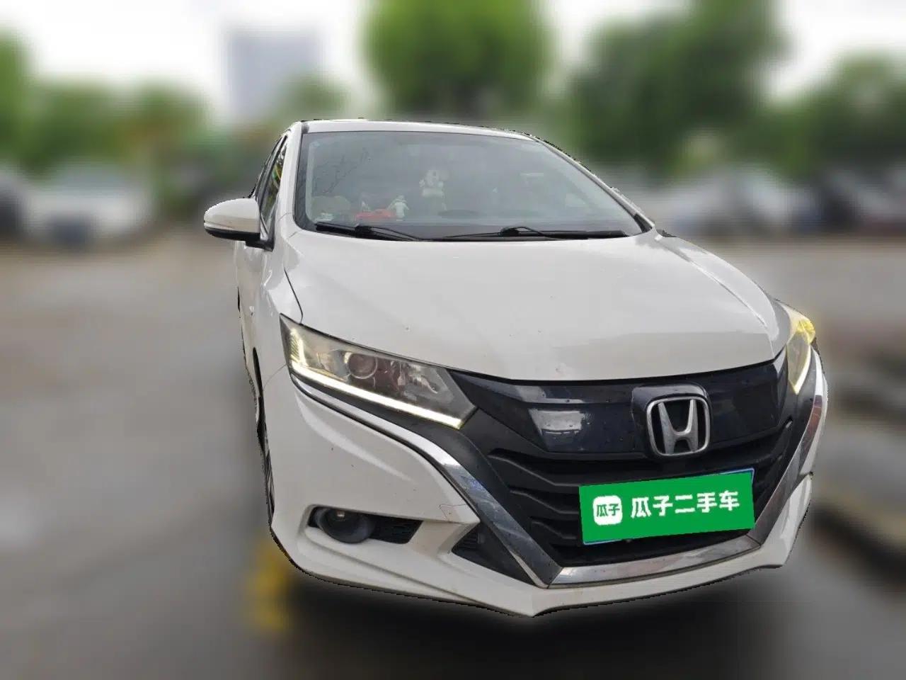 Honda Gienia 2017 1.5L CVT Fashion Edition — миниатюра 2