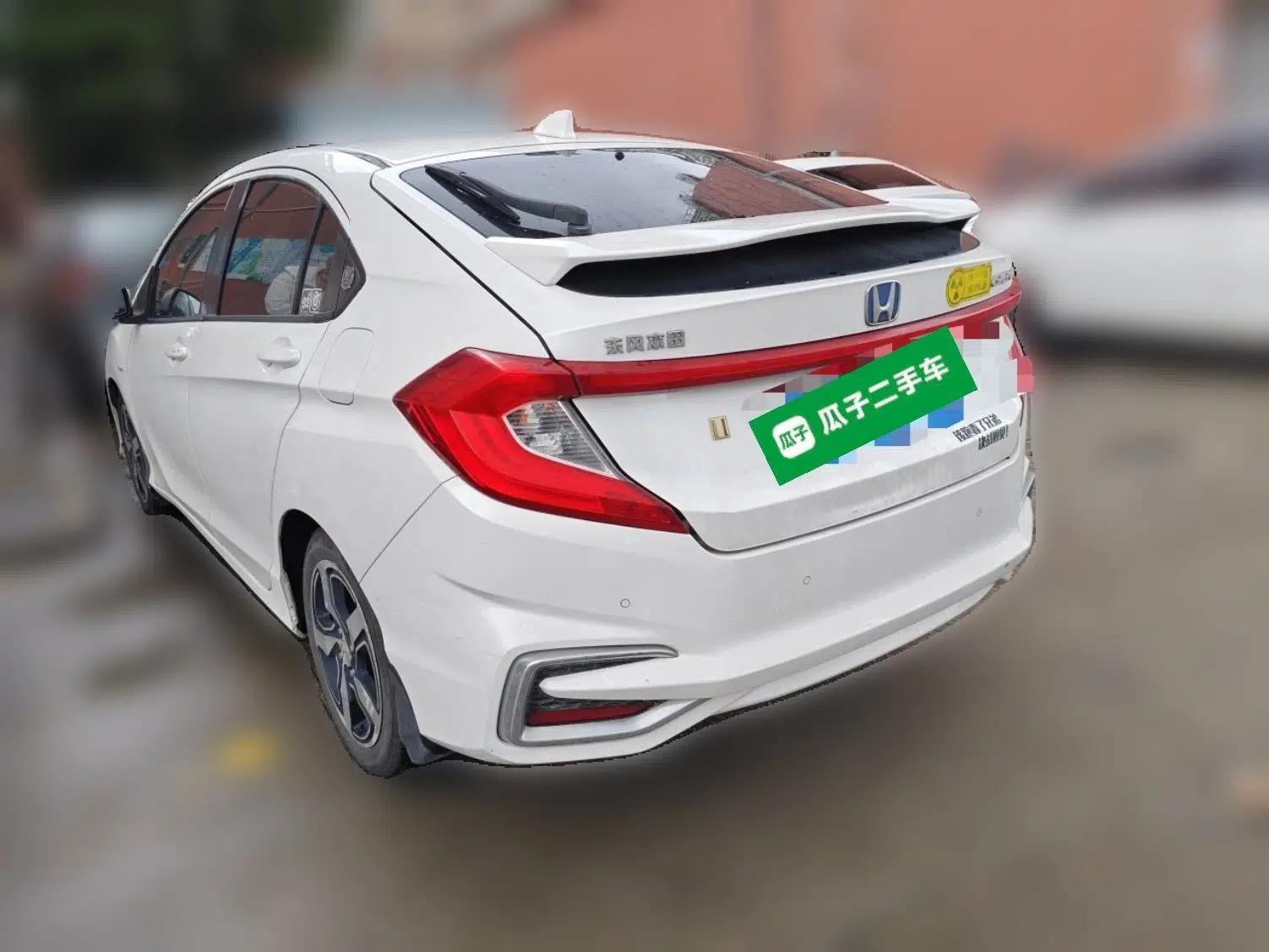 Honda Gienia 2017 1.5L CVT Fashion Edition — миниатюра 4