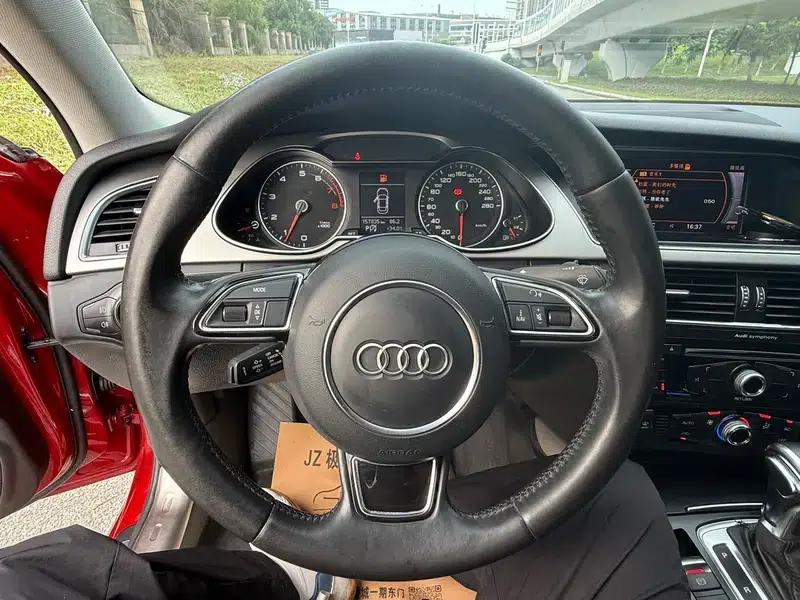 Audi A4L 2013 35 TFSI Automatic Standard Edition — миниатюра 15