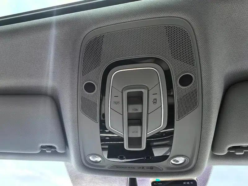 Audi A4L 2019 40 TFSI Progressive (China VI Emission Standard) — миниатюра 11