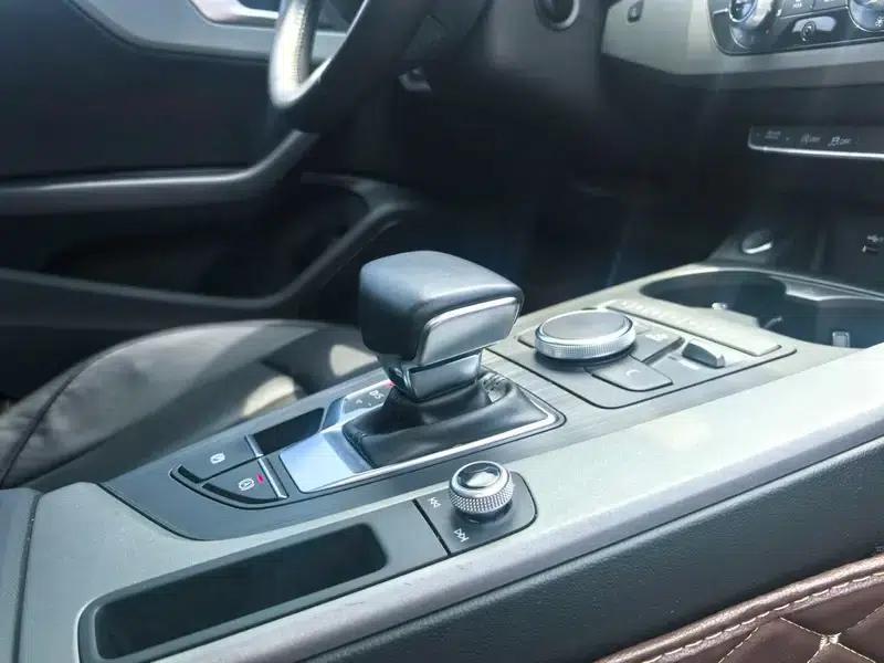 Audi A4L 2019 40 TFSI Progressive (China VI Emission Standard) — миниатюра 23