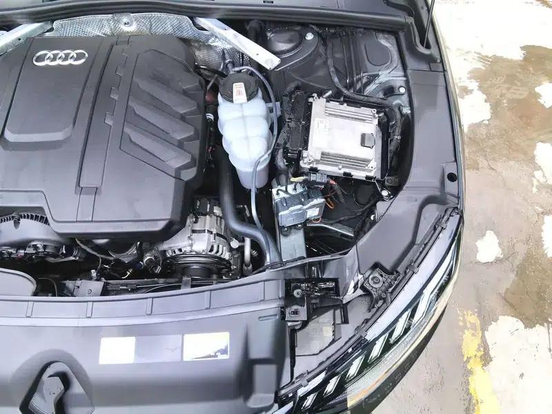 Audi A4L 2024 40 TFSI Luxury Dynamic Starry Night Edition — миниатюра 12