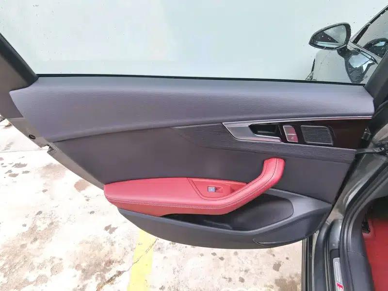 Audi A4L 2024 40 TFSI Luxury Dynamic Starry Night Edition — миниатюра 15