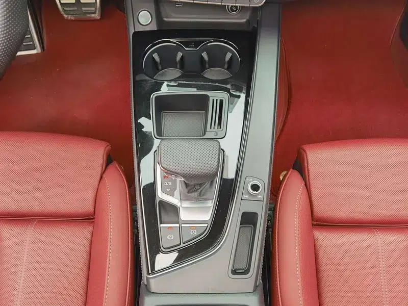 Audi A4L 2024 40 TFSI Luxury Dynamic Starry Night Edition — миниатюра 23