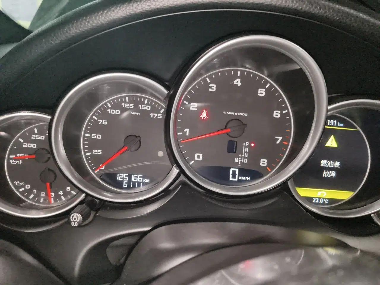 Porsche Cayenne 2011 3.6 gasoline automatic 5‑seat (parallel import) — миниатюра 11