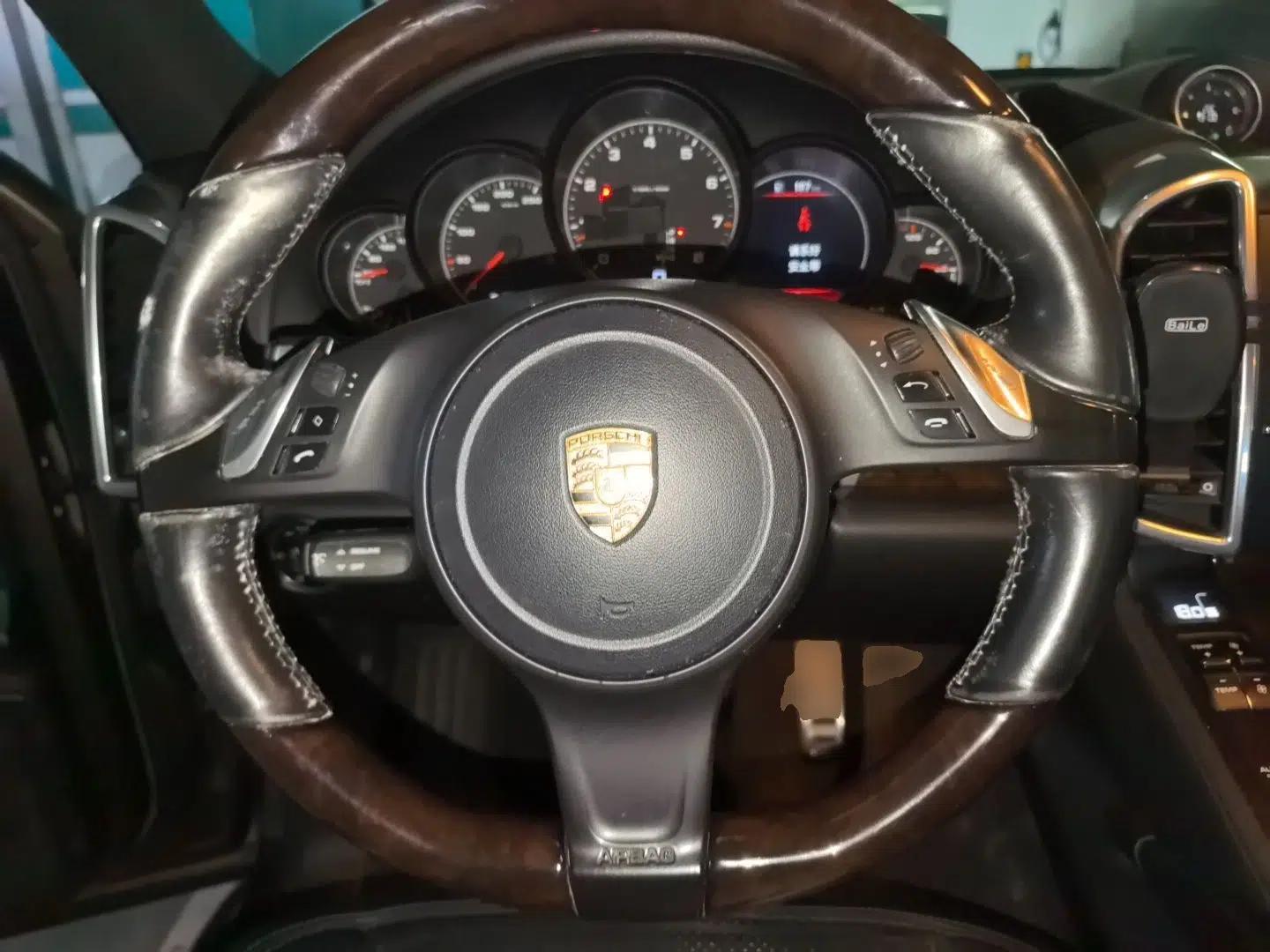 Porsche Cayenne 2011 Cayenne 3.0T — миниатюра 10