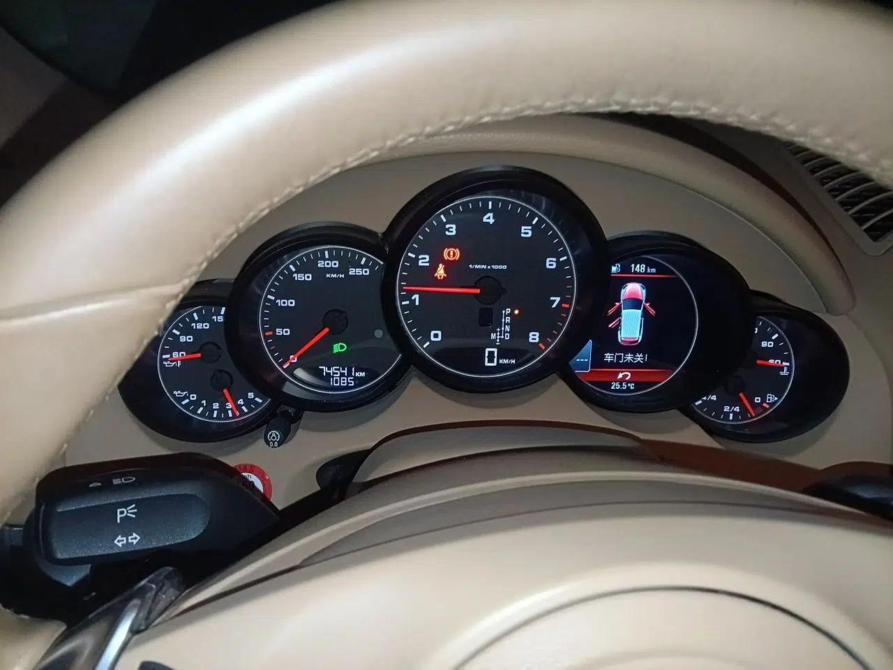 Porsche Cayenne 2014 Cayenne Platinum Edition 3.0T — миниатюра 11