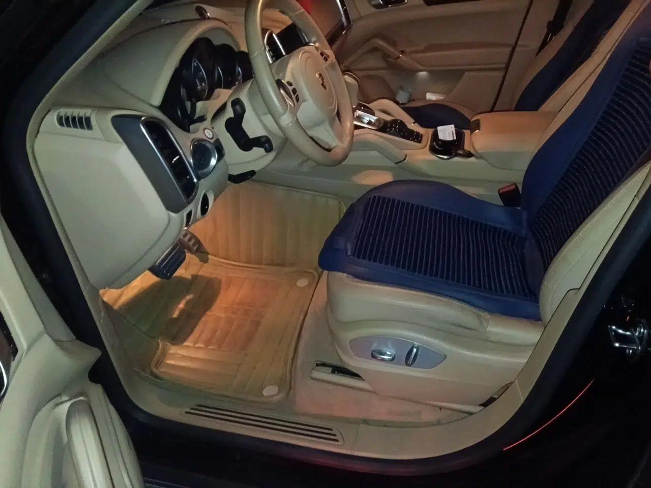 Porsche Cayenne 2014 Cayenne Platinum Edition 3.0T — миниатюра 16