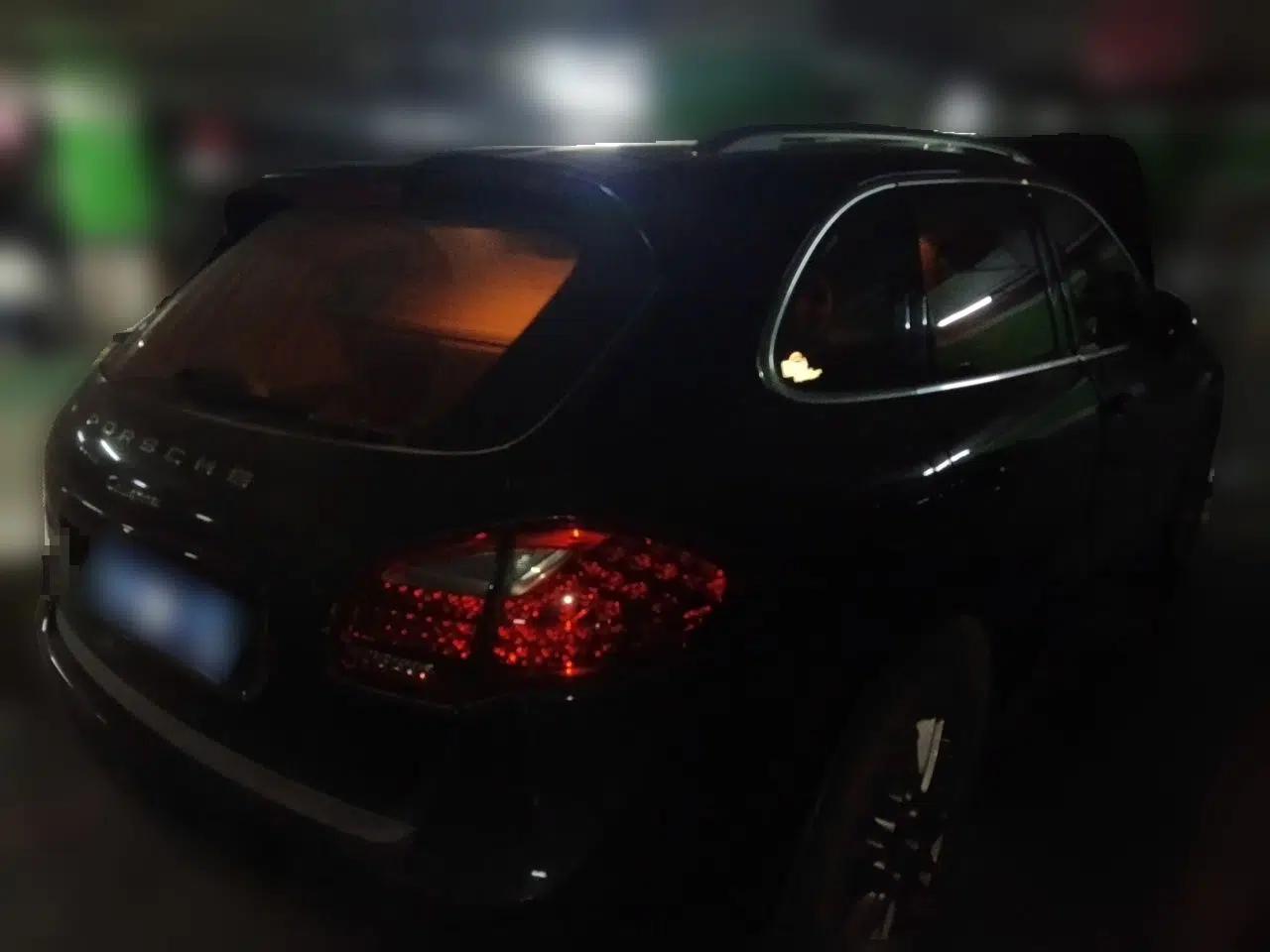 Porsche Cayenne 2014 Cayenne Platinum Edition 3.0T — миниатюра 6