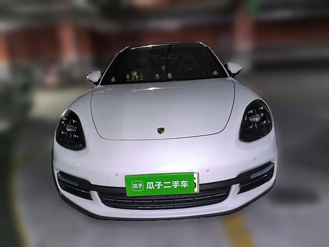 Porsche Panamera 2017 Panamera 4 E-Hybrid Executive Long Wheelbase 2.9T — миниатюра 2