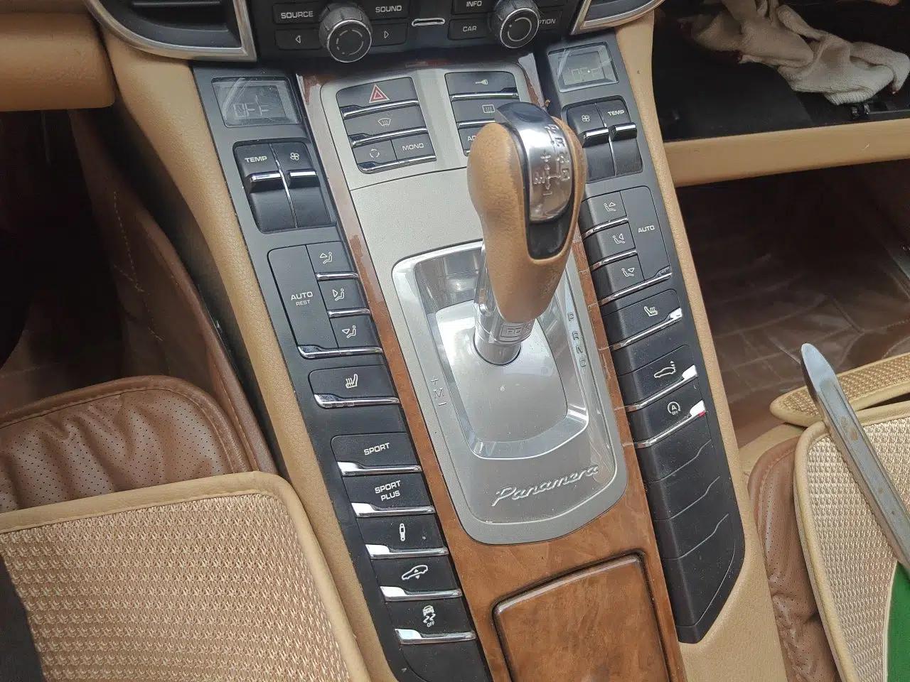 Porsche Panamera 2010 Panamera 3.6L — миниатюра 14