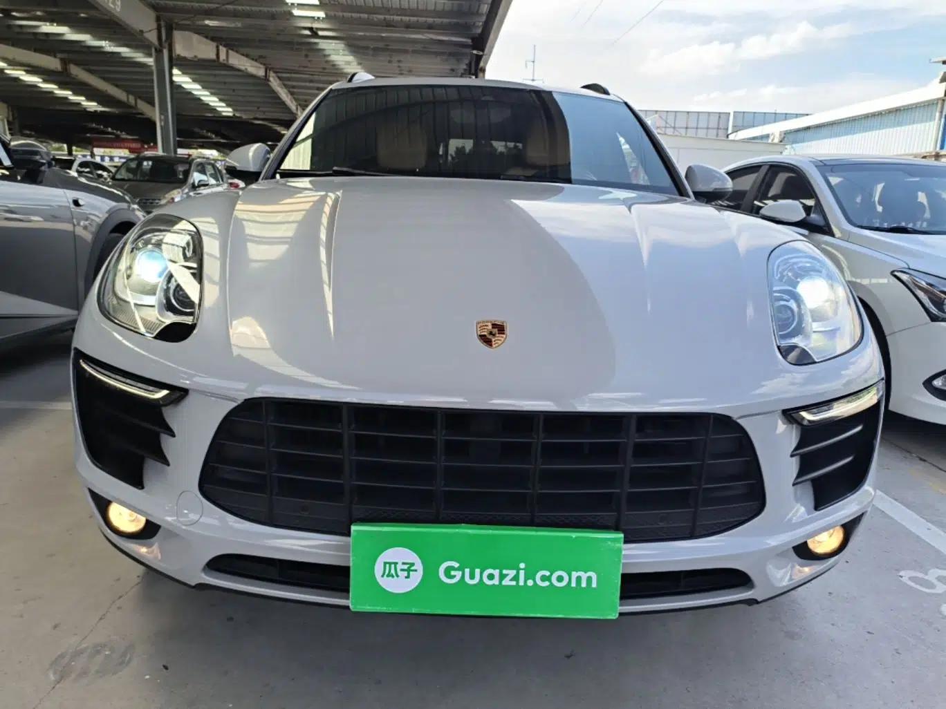 Porsche Macan 2017 Macan 2.0T — миниатюра 2
