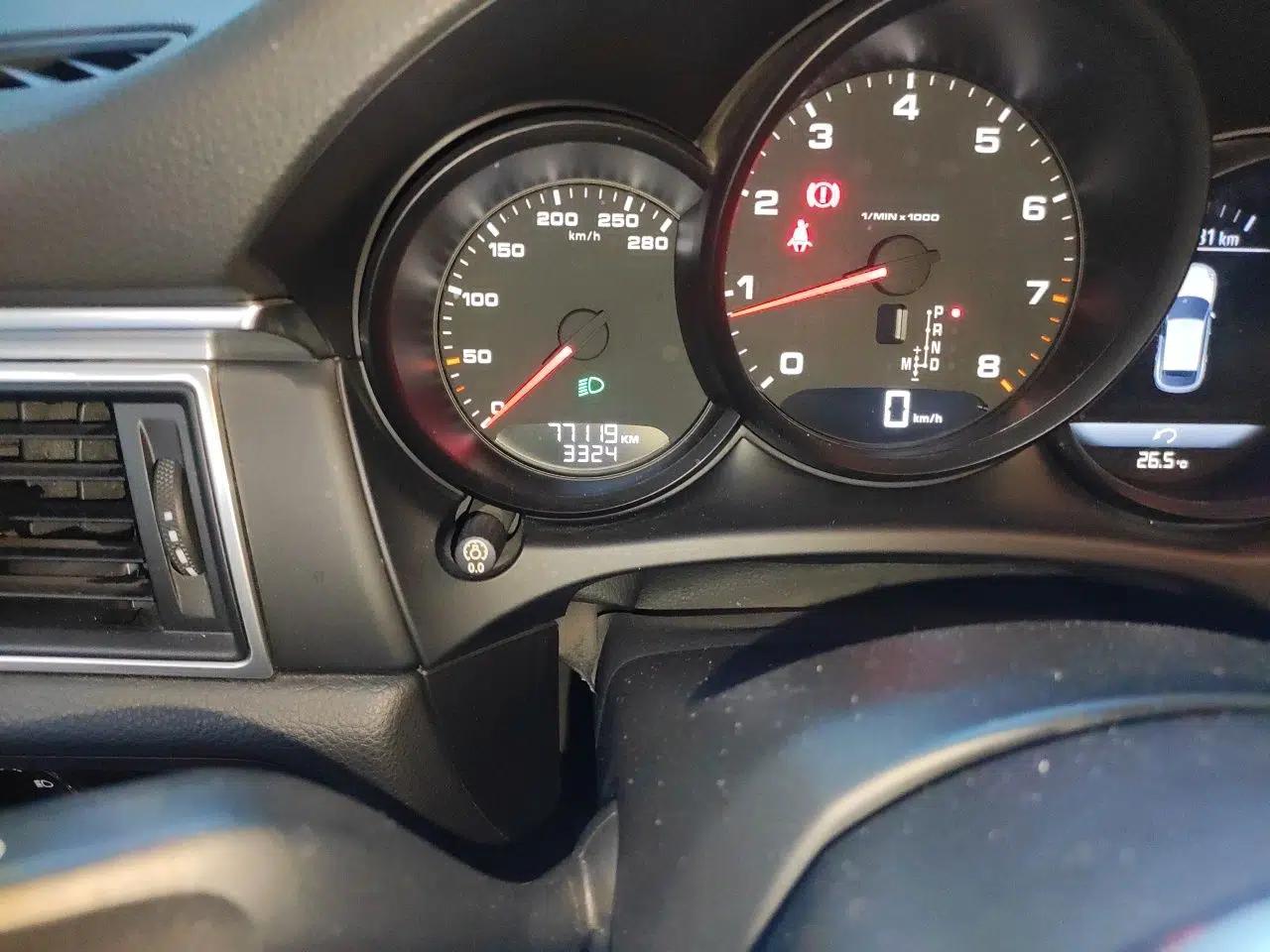Porsche Macan 2016 Macan 2.0T — миниатюра 11