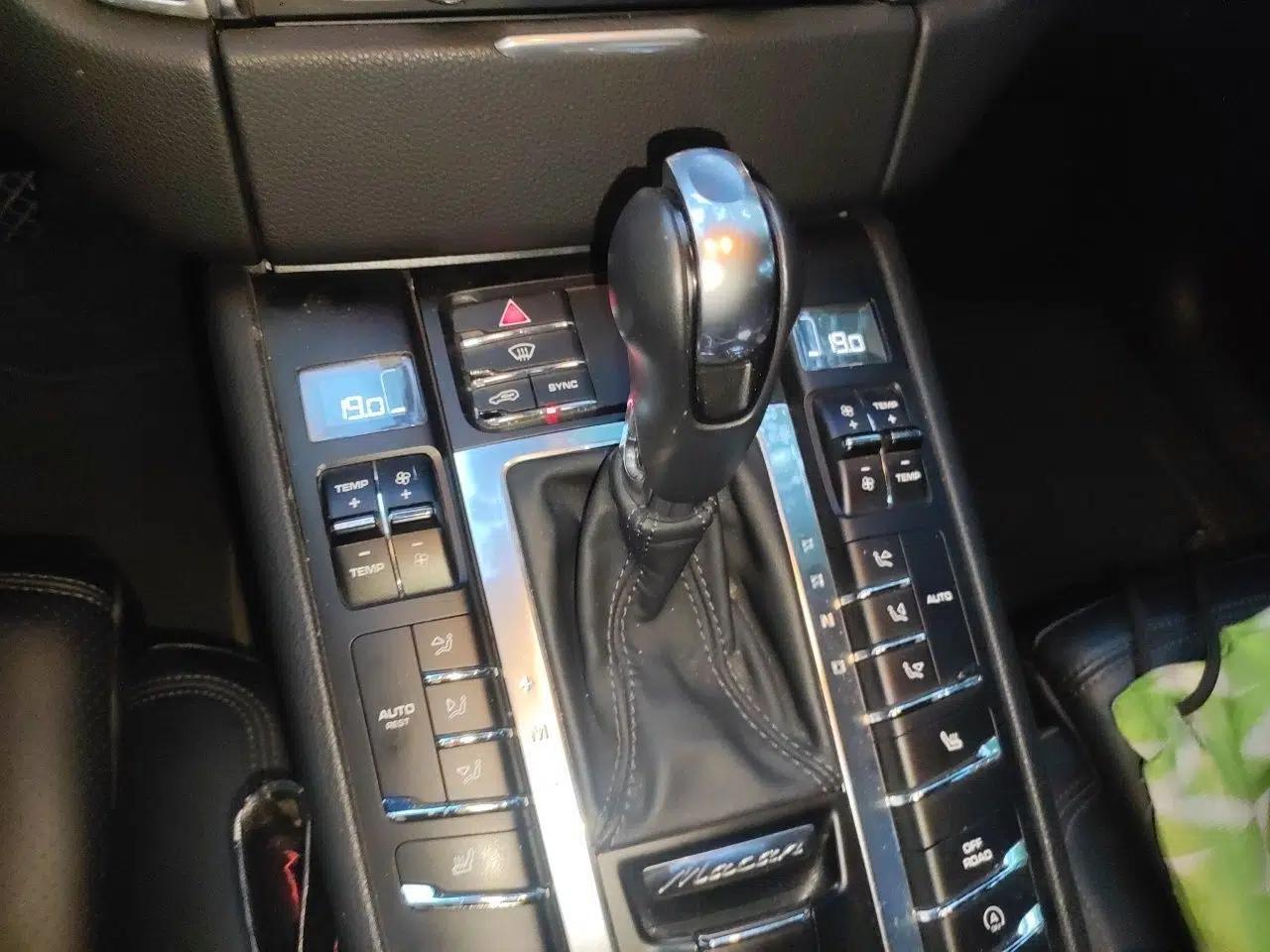 Porsche Macan 2016 Macan 2.0T — миниатюра 13
