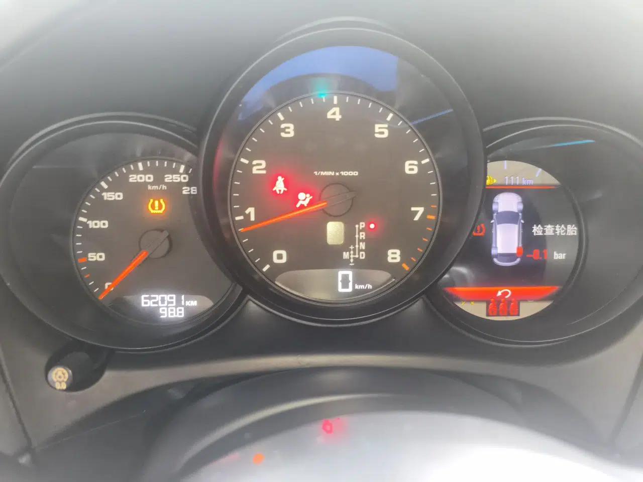 Porsche Macan 2018 Macan 2.0T — миниатюра 11