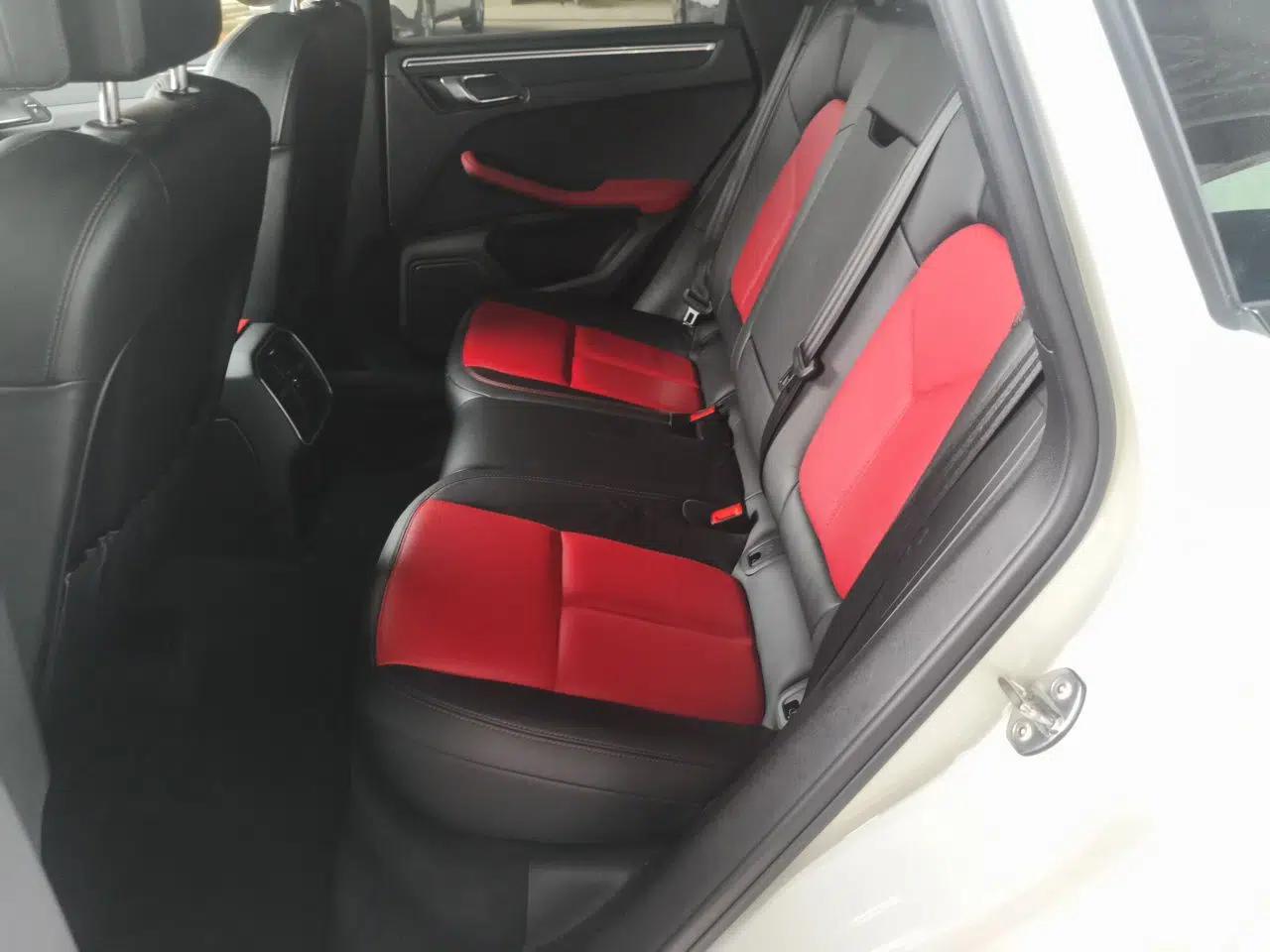 Porsche Macan 2018 Macan 2.0T — миниатюра 17