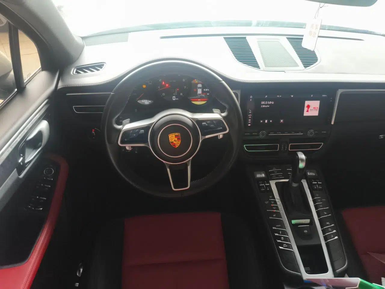 Porsche Macan 2018 Macan 2.0T — миниатюра 10