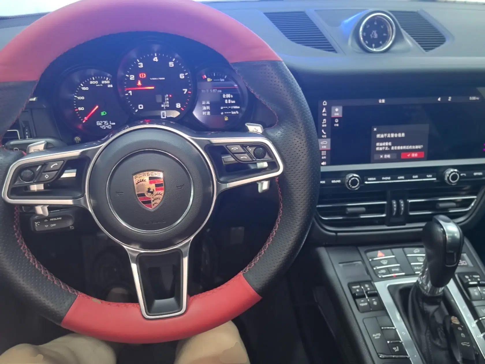 Porsche Macan 2018 Macan 2.0T — миниатюра 12