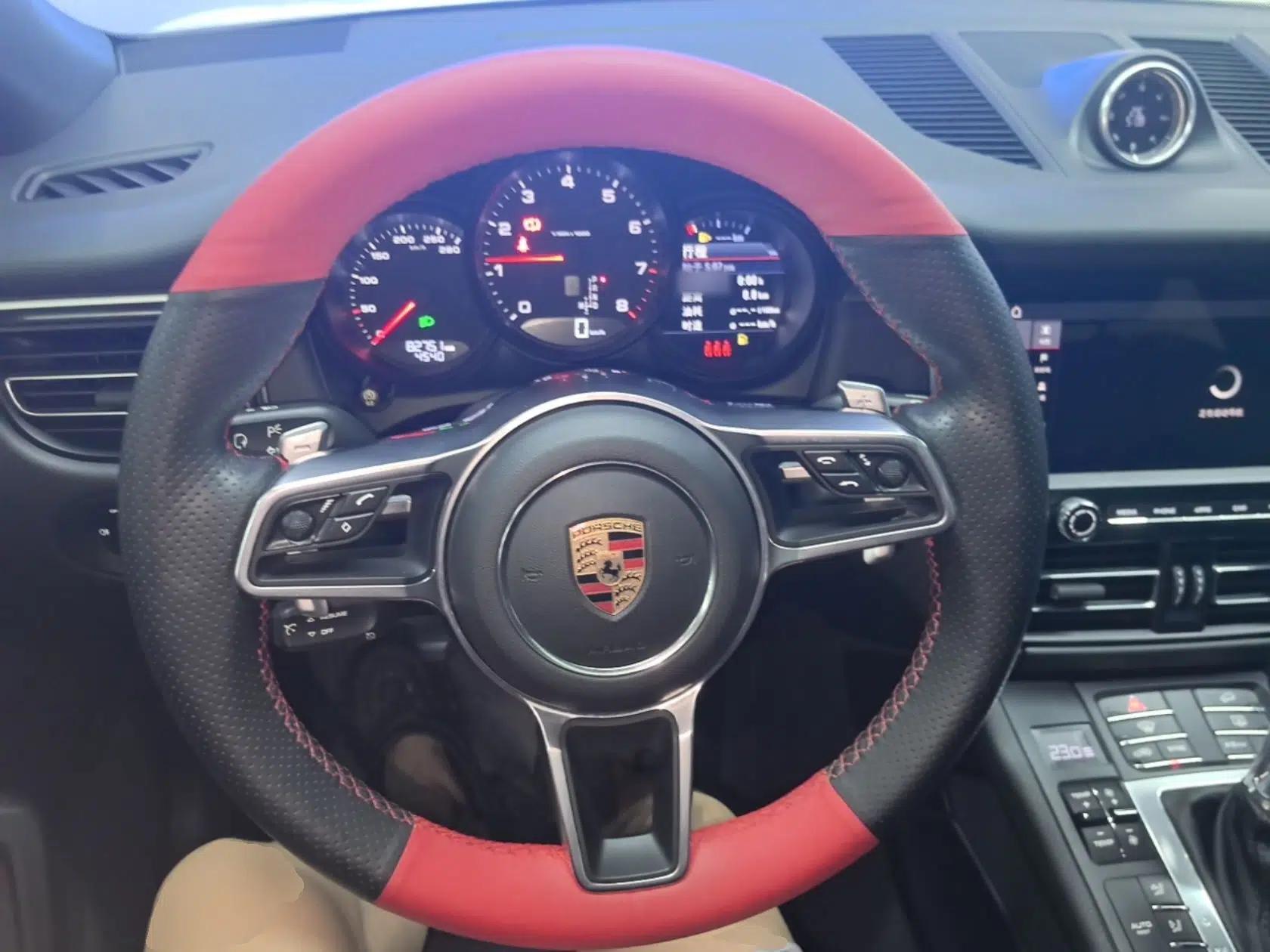 Porsche Macan 2018 Macan 2.0T — миниатюра 13