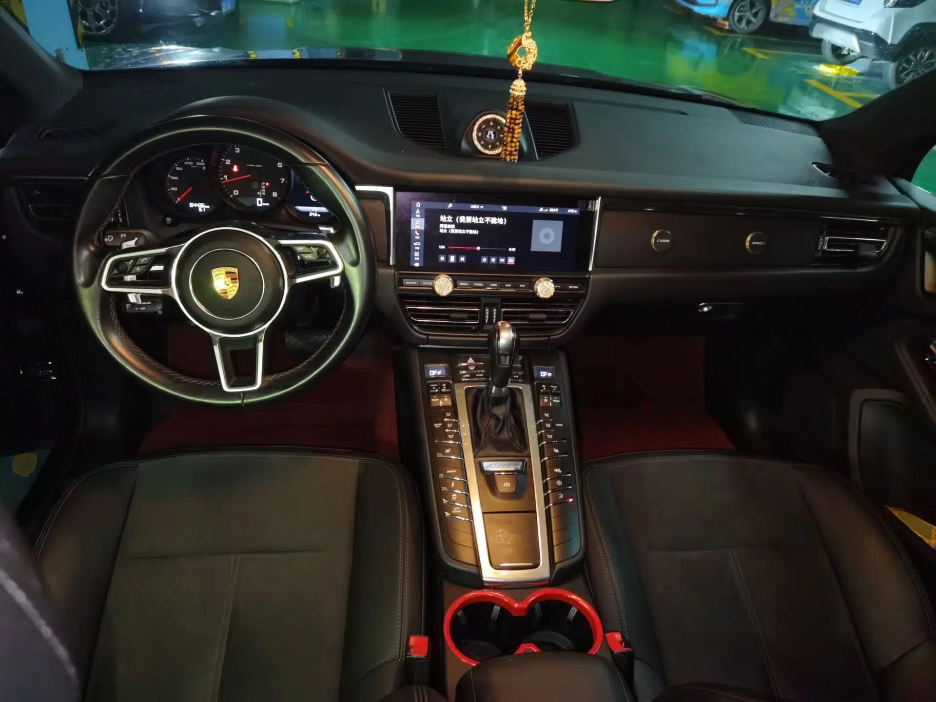 Porsche Macan 2018 Macan 2.0T — миниатюра 9