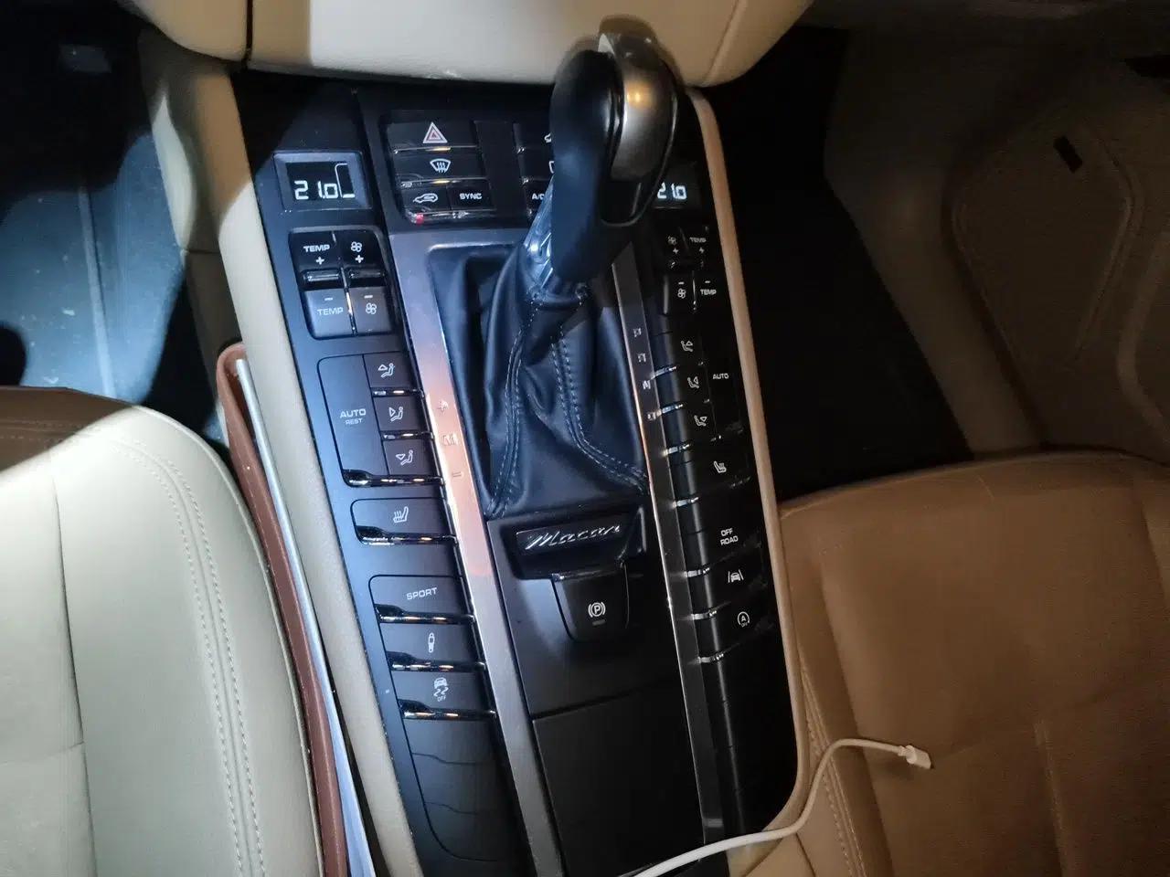 Porsche Macan 2017 Macan 2.0T — миниатюра 14