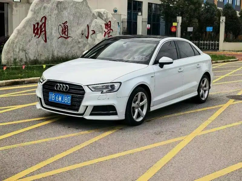 Audi A3 2017 Limousine 35 TFSI Progressive — миниатюра 1