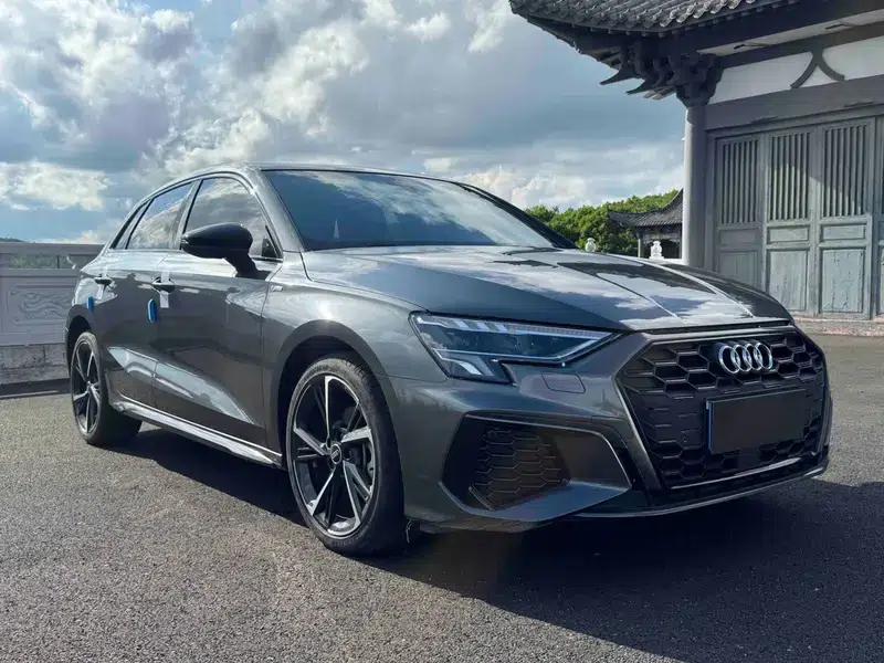 Audi A3 2022 Sportback 35 TFSI Fashion Sport — миниатюра 3