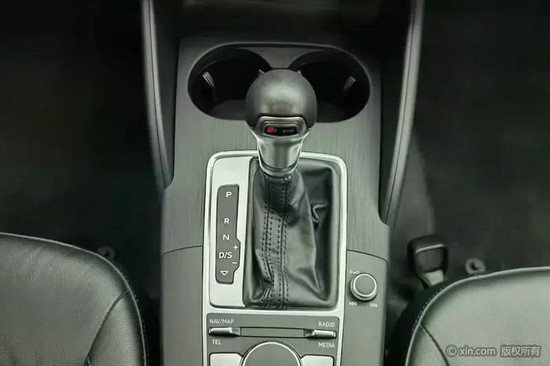 Audi A3 2019 Sportback 35 TFSI Fashion Edition (National V Emission Standard) — миниатюра 14