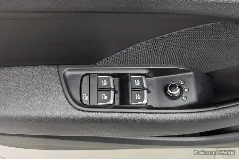 Audi A3 2019 Sportback 35 TFSI Fashion Edition (National V Emission Standard) — миниатюра 22