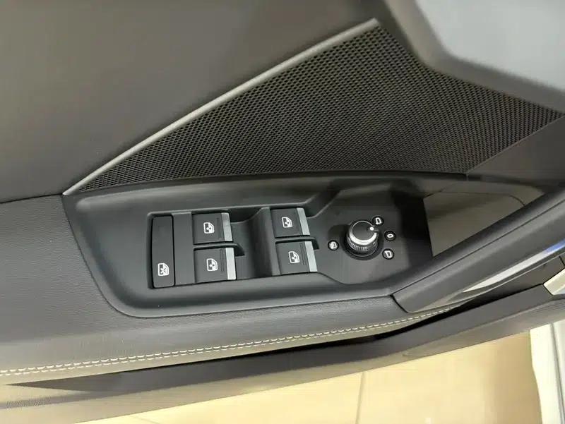 Audi A3 2026 Sportback 35 TFSI Flying Spur Enjoyment Edition — миниатюра 24