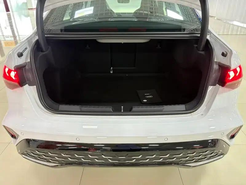 Audi A3 2026 Sportback 35 TFSI Flying Spur Enjoyment Edition — миниатюра 26
