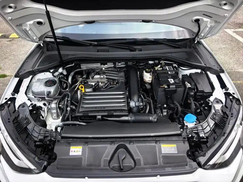 Audi A3 2023 Facelift Sportback 35 TFSI Fashion Sporty Model — миниатюра 8
