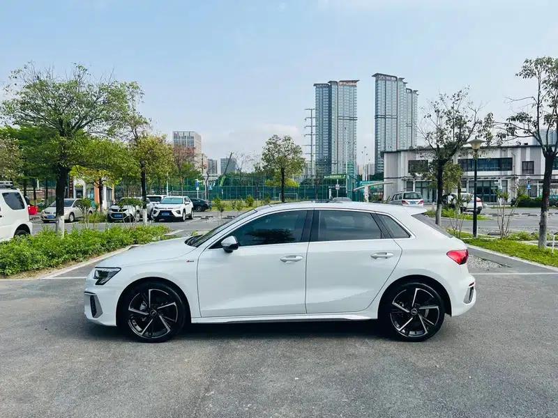 Audi A3 2024 Sportback 35 TFSI Fashion Sport — миниатюра 4