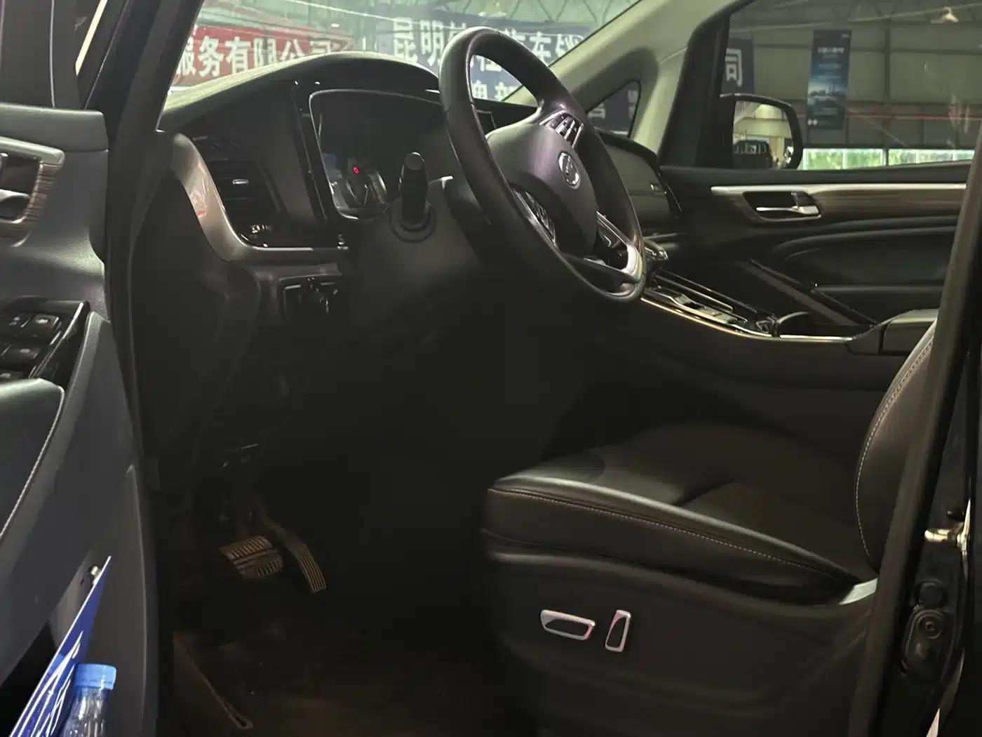 Trumpchi M8 2024 Leading Series 390T Luxury Edition — миниатюра 8