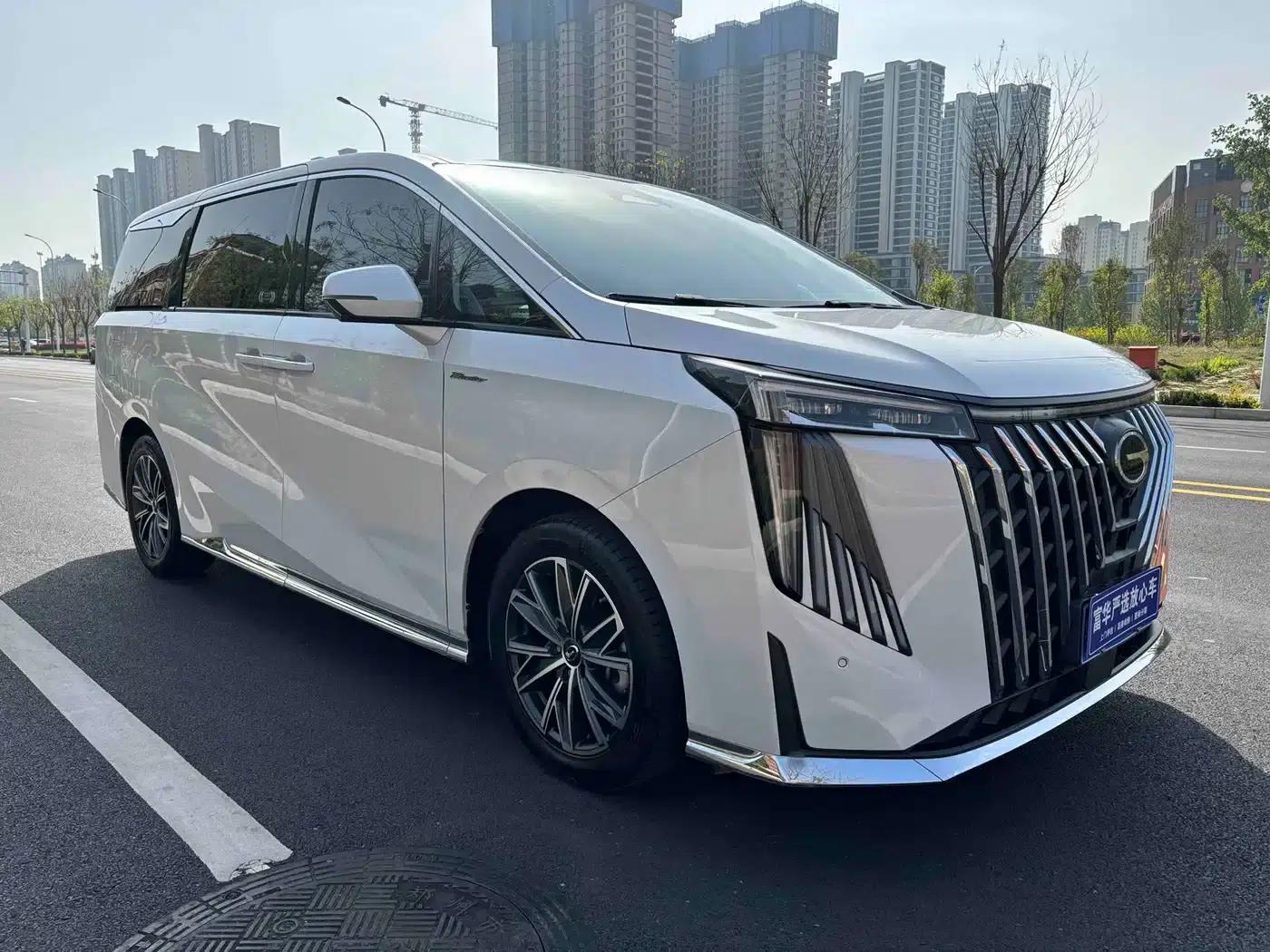 Trumpchi M8 2024 Master Series 400T Supreme Edition — миниатюра 3