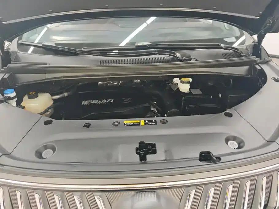 Trumpchi M8 2024 Master Series 400T Supreme Edition — миниатюра 10