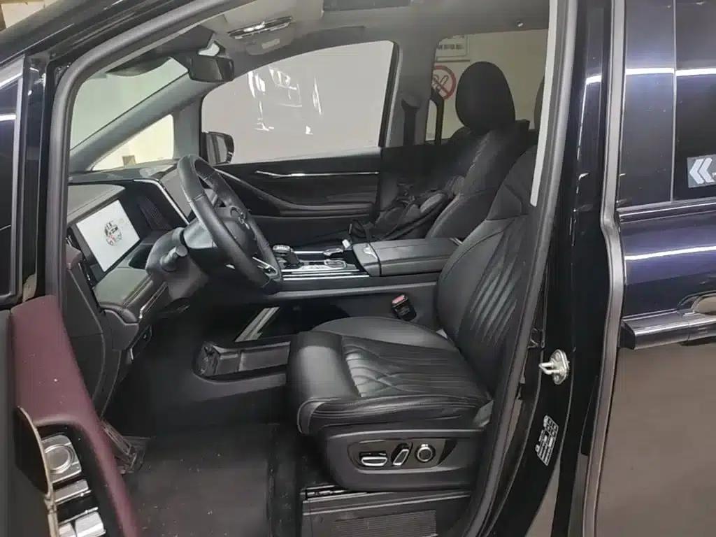 Trumpchi M8 2024 Master Series 400T Supreme Edition — миниатюра 15