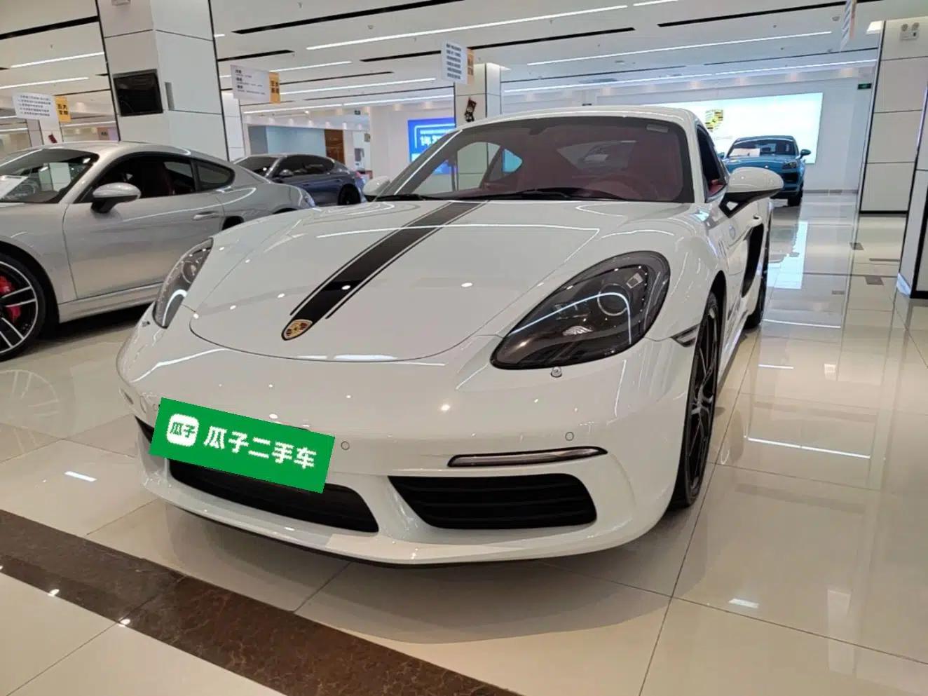 Porsche 718 2020 Cayman 2.0T — миниатюра 1