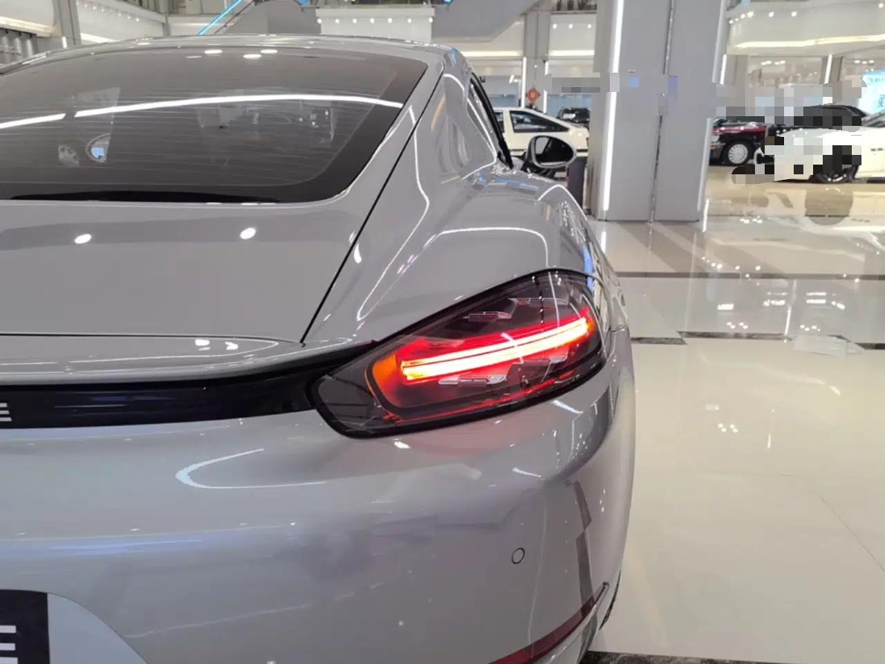 Porsche 718 2018 Cayman 2.0T — миниатюра 9